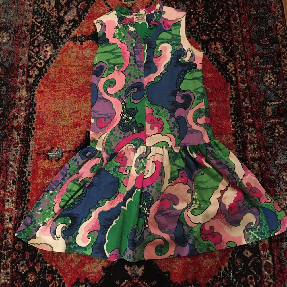 Vintage colorful 60s sleeveless dress